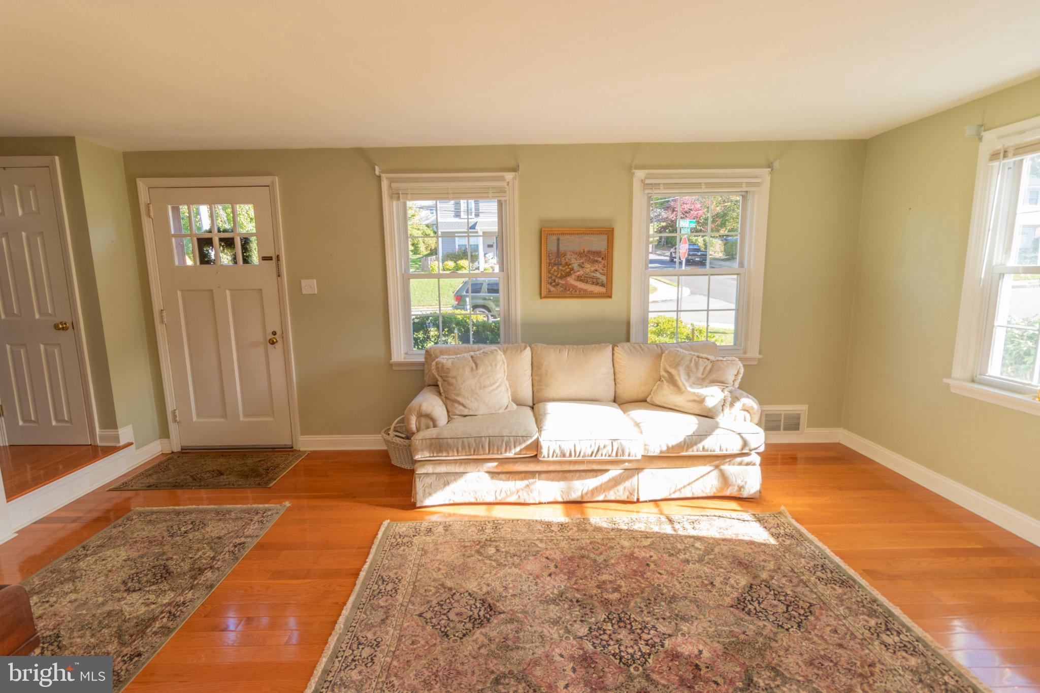 428 INMAN TERRACE