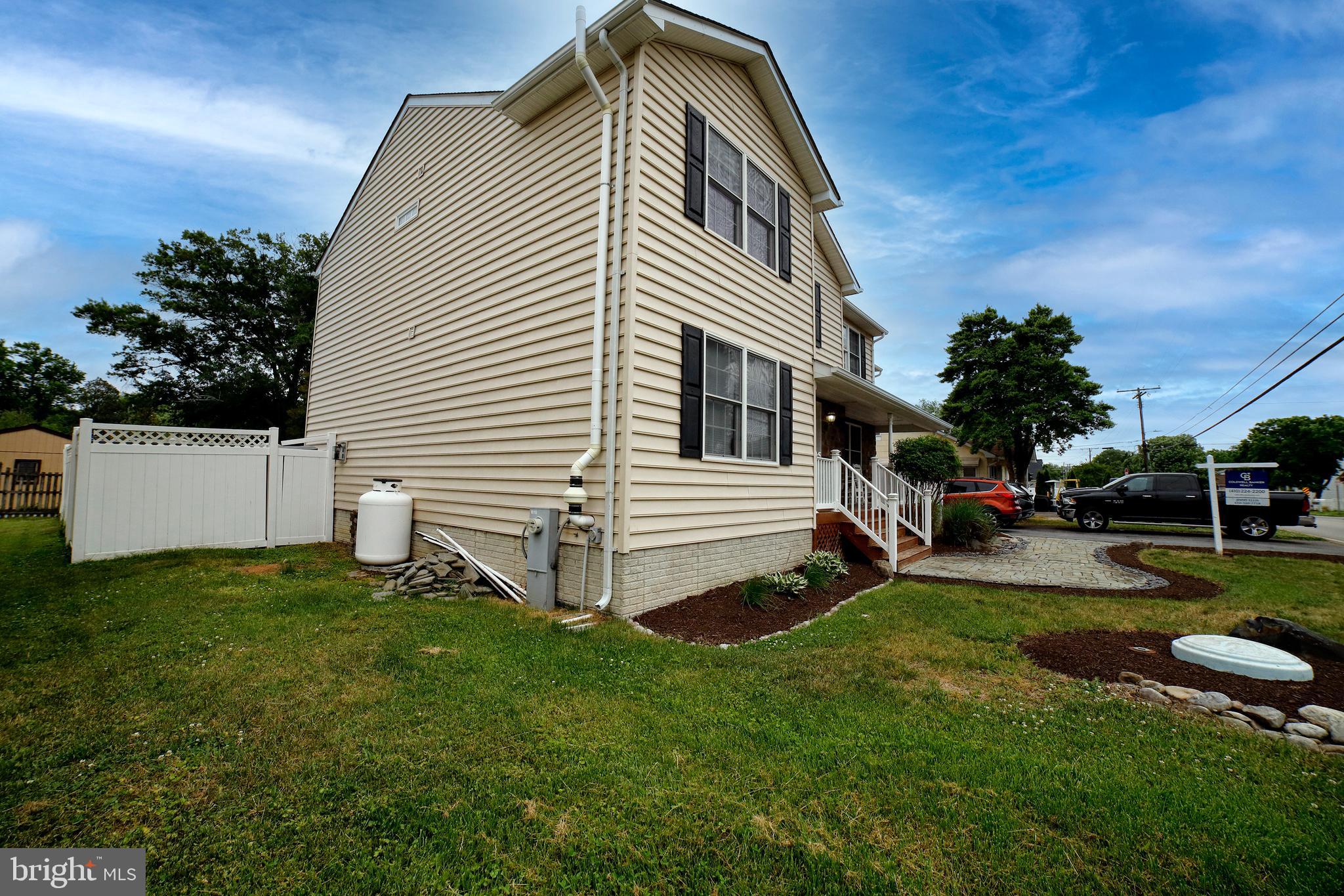 SELBY ON THE BAY - Residential