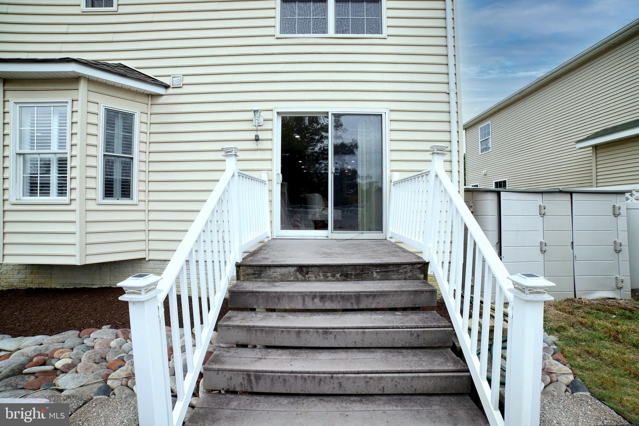 SELBY ON THE BAY - Residential