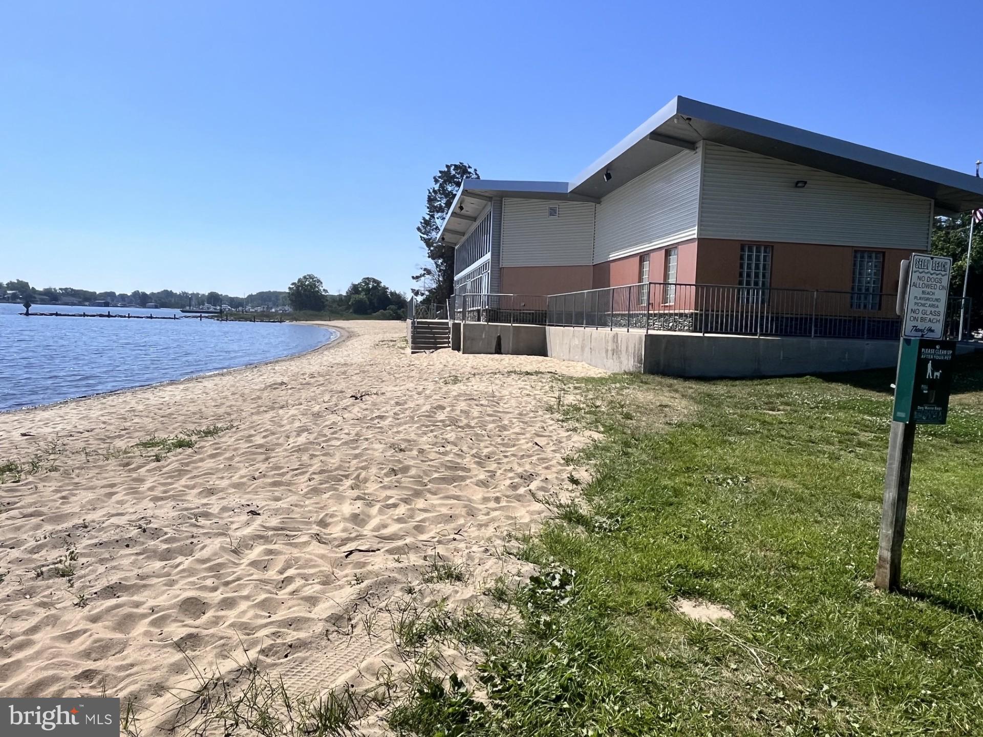 SELBY ON THE BAY - Residential