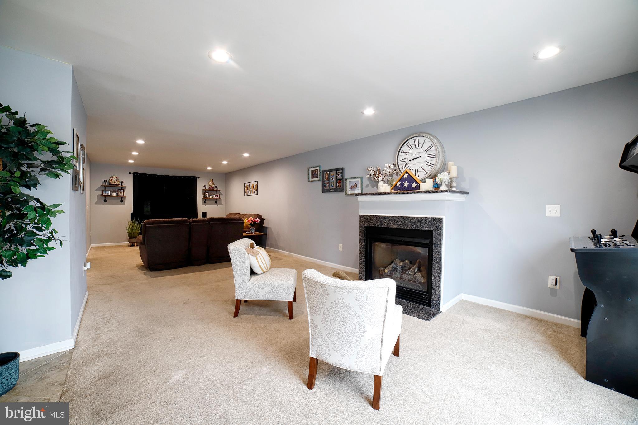 SELBY ON THE BAY - Residential