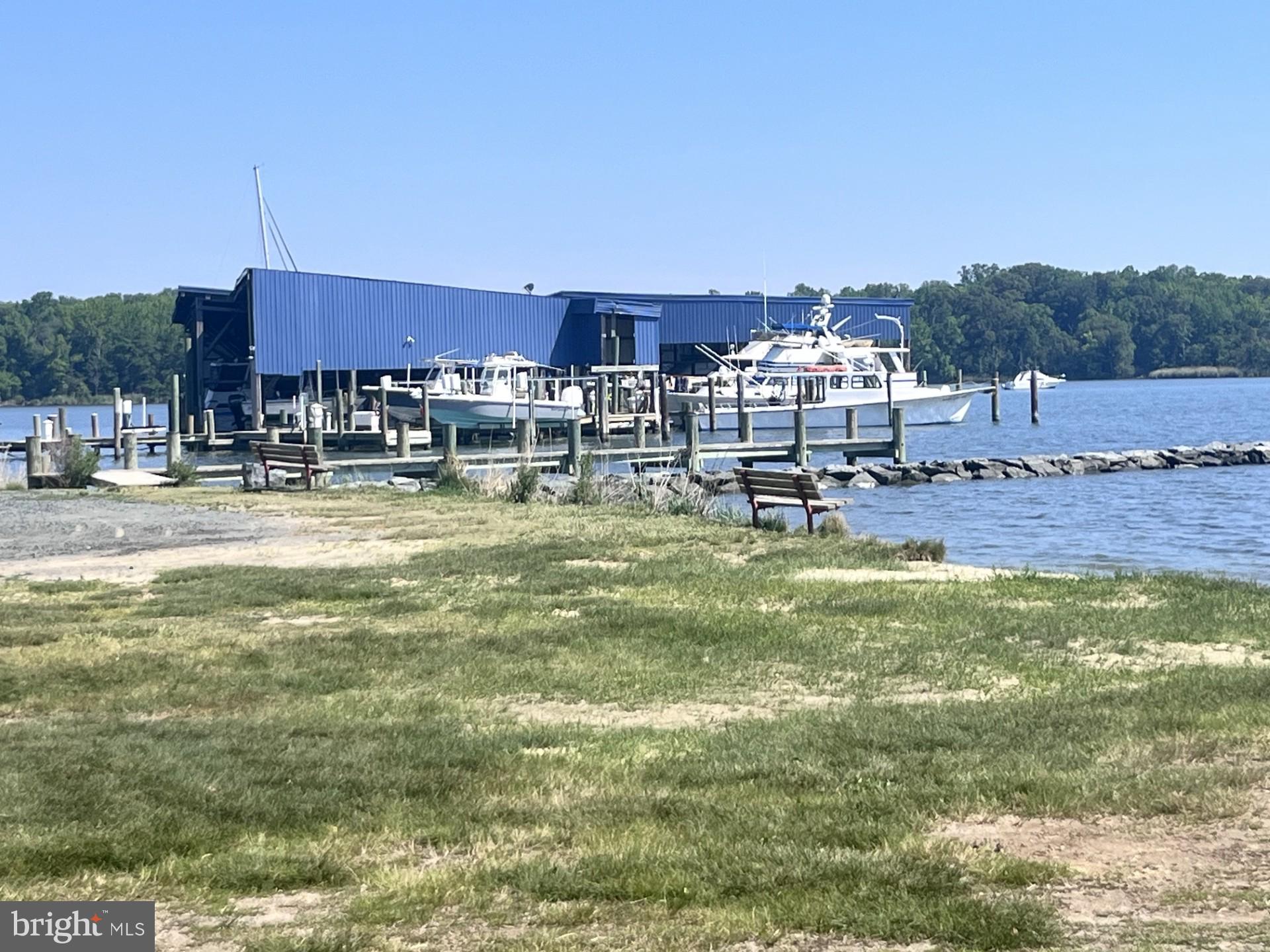 SELBY ON THE BAY - Residential