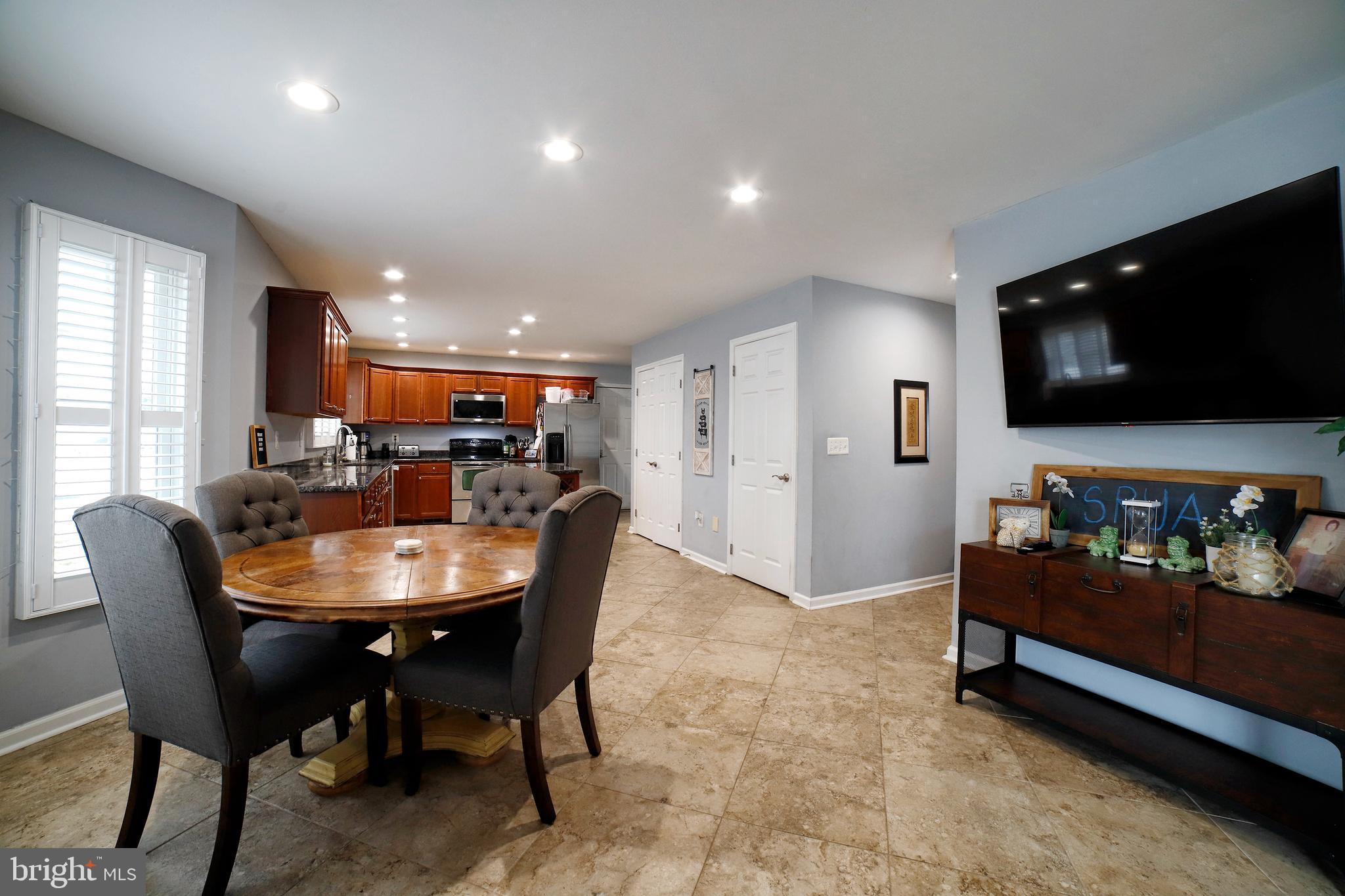 SELBY ON THE BAY - Residential