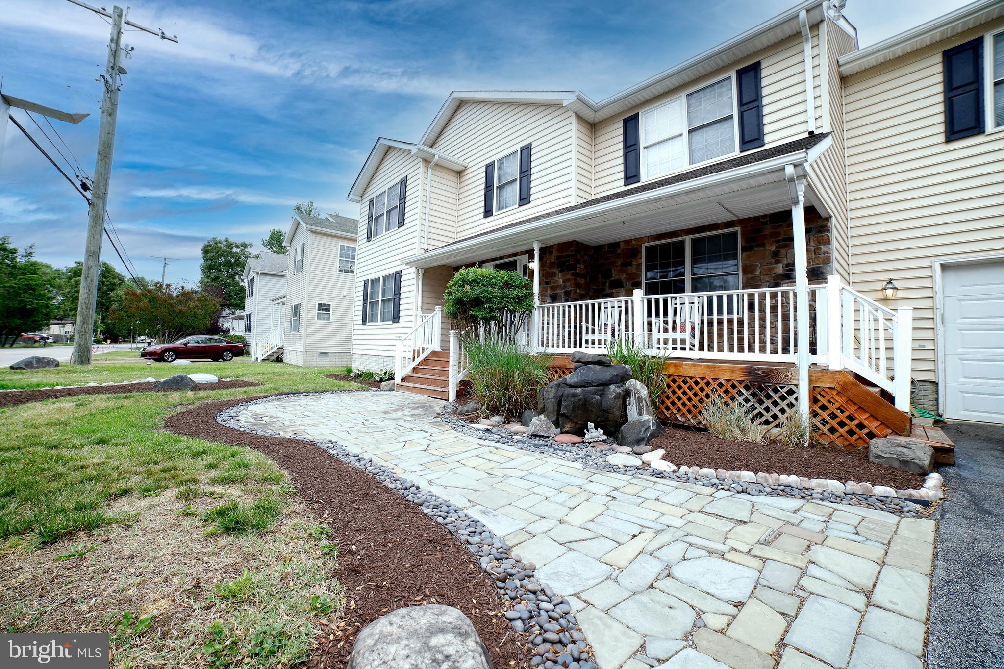 SELBY ON THE BAY - Residential