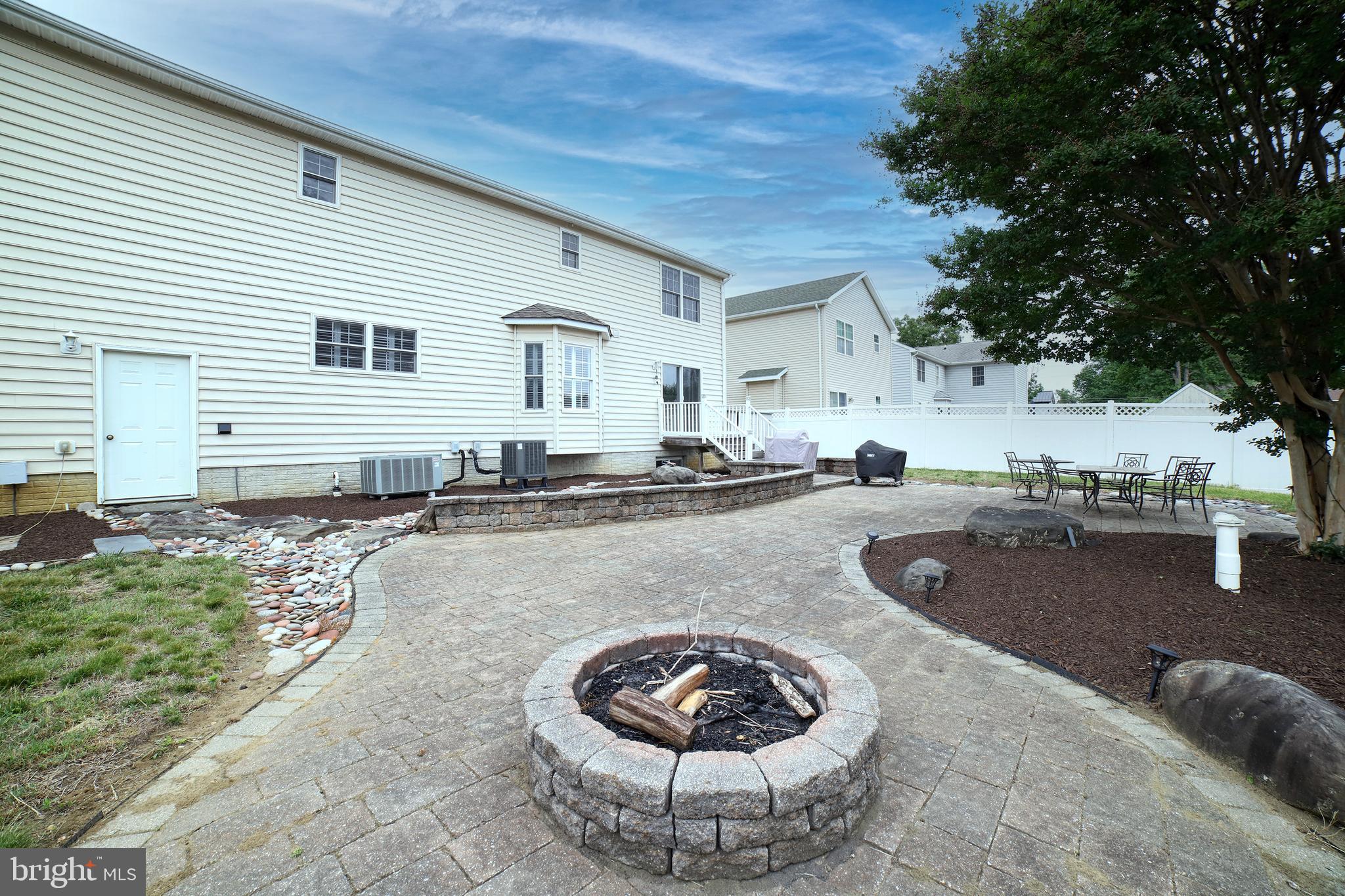 SELBY ON THE BAY - Residential