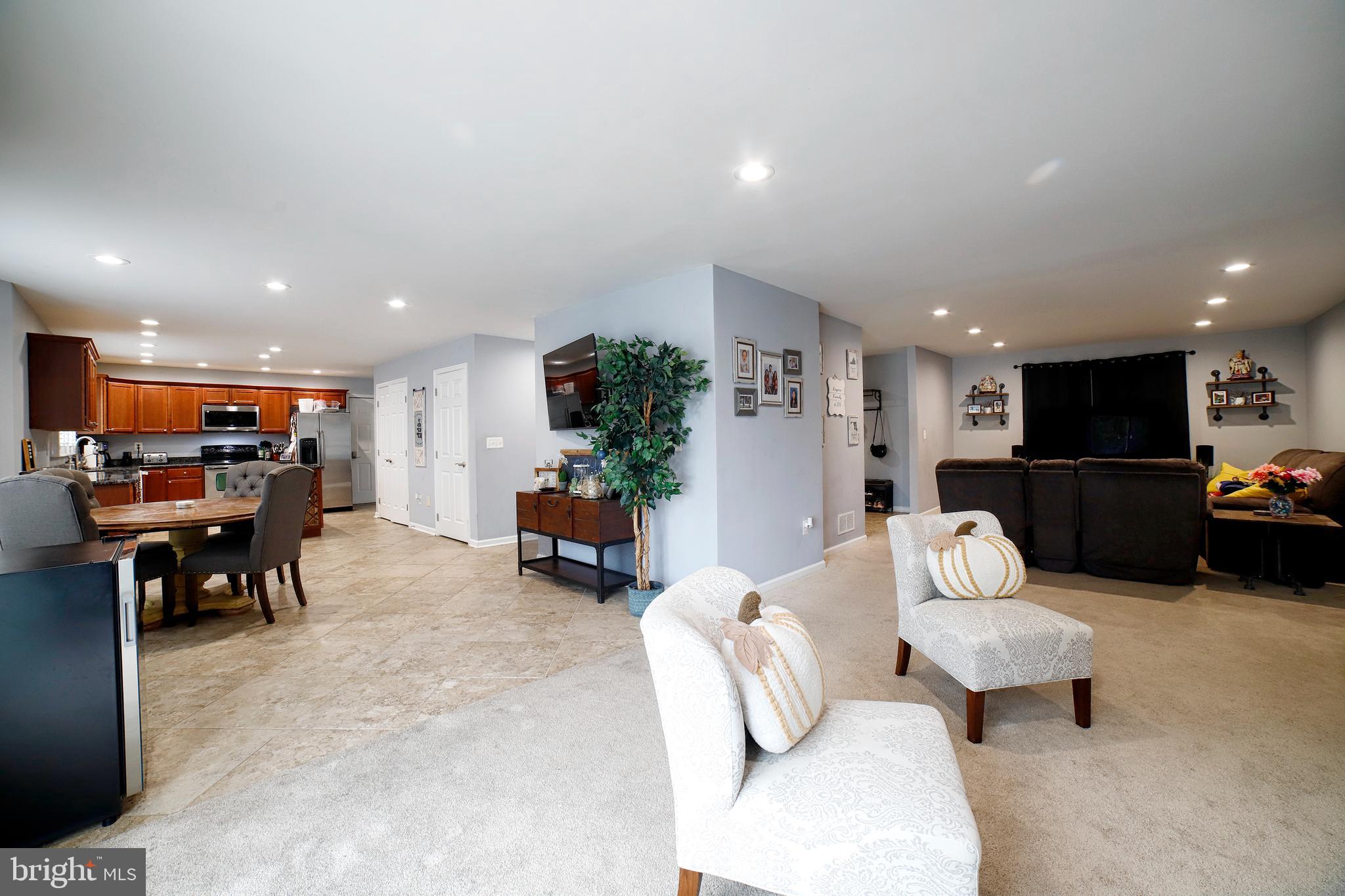 SELBY ON THE BAY - Residential