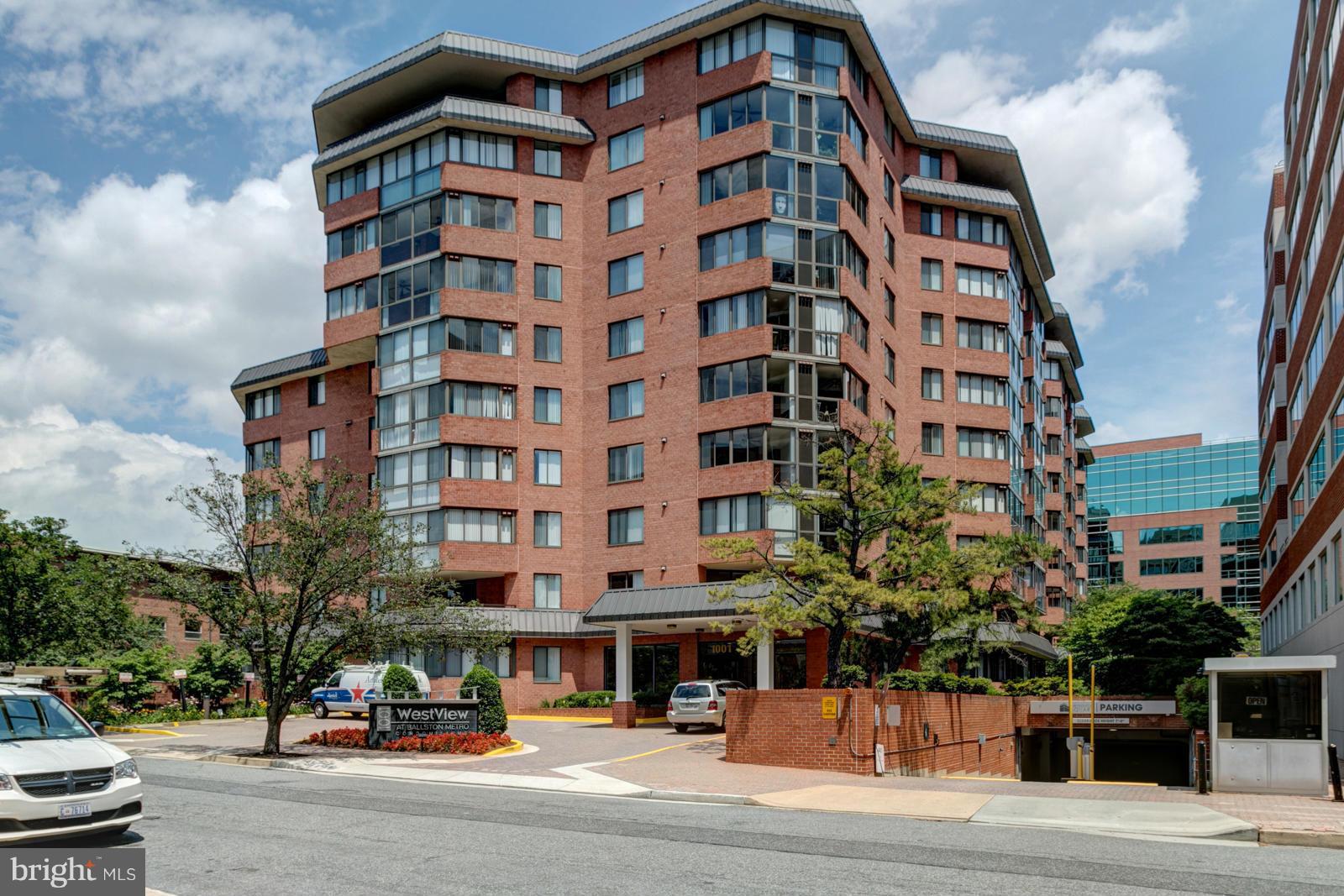 WESTVIEW AT BALLSTON METRO - Residential