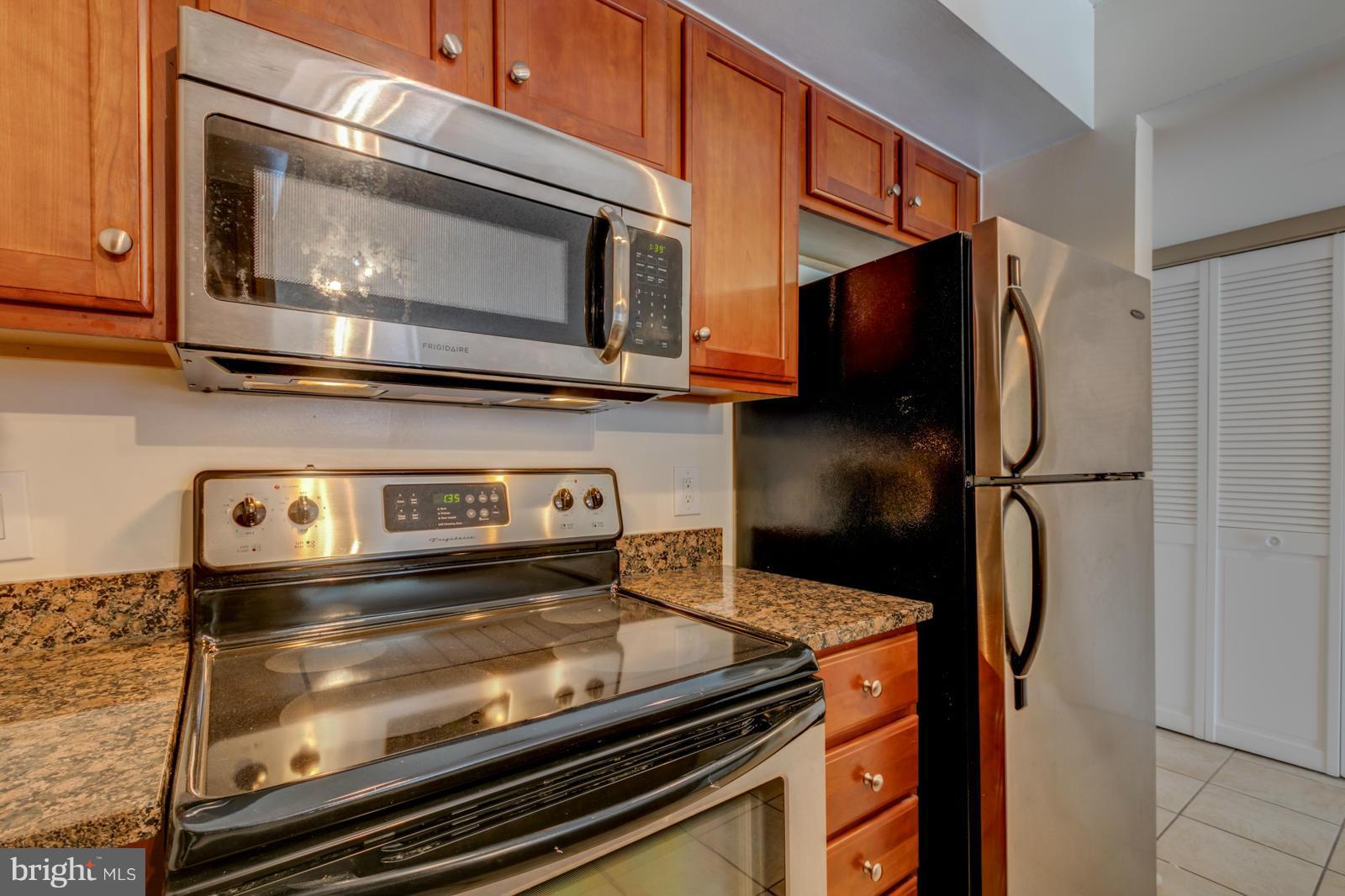 WESTVIEW AT BALLSTON METRO - Residential