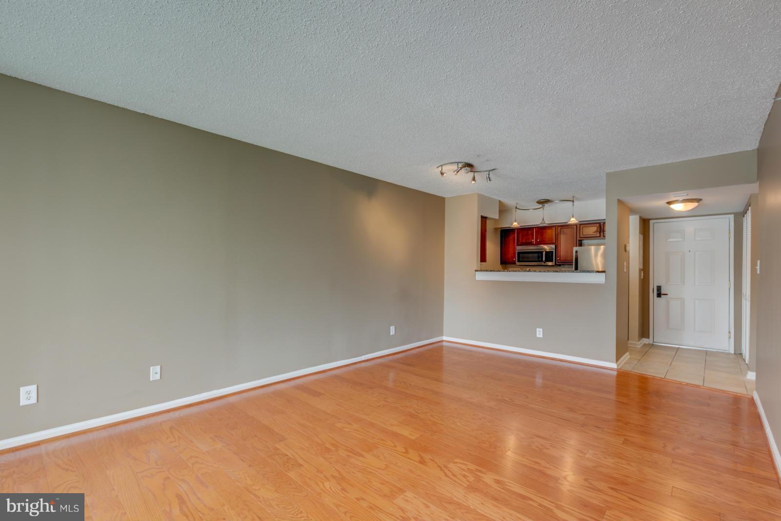 WESTVIEW AT BALLSTON METRO - Residential