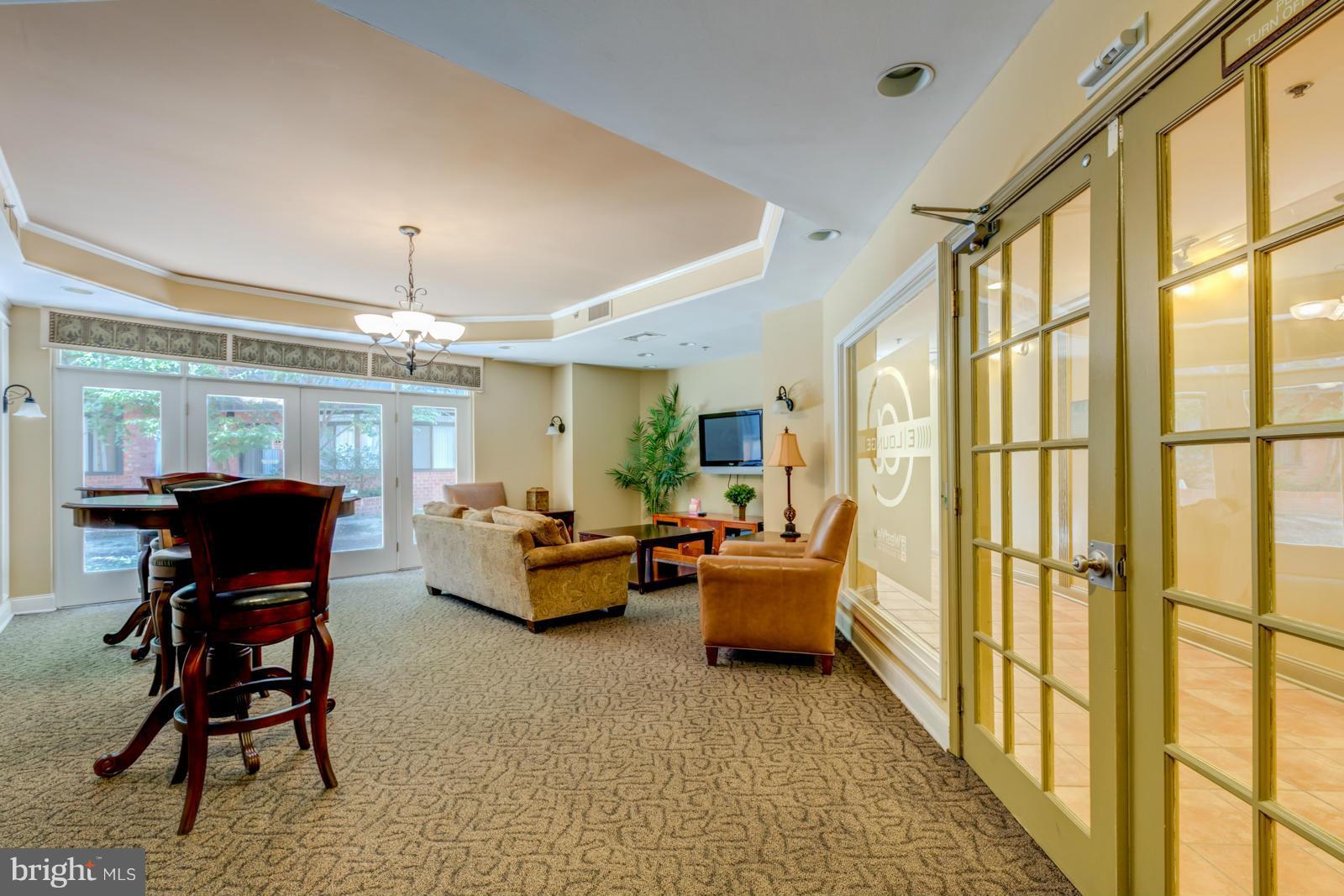 WESTVIEW AT BALLSTON METRO - Residential