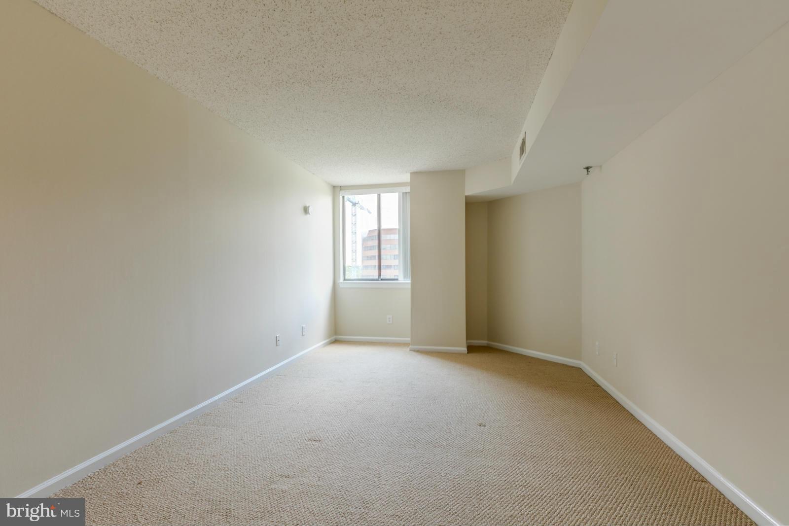 WESTVIEW AT BALLSTON METRO - Residential