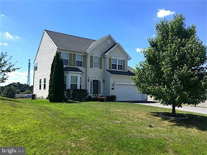 BEAUTIFUL 4BR, 2.5 BA Colonia in Saddle Ridge! 2 car attached garage, INCREDIBLE Kitchen with Island, full basement, Lovely Fam Rm with Gas FP, CAC/Heat pump, installed security system & so much MORE!