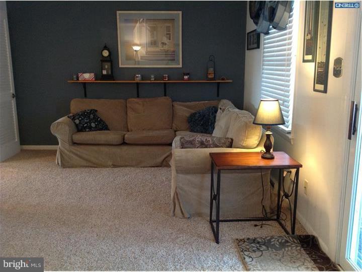 WEST HILLS - Residential