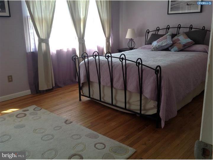 WEST HILLS - Residential