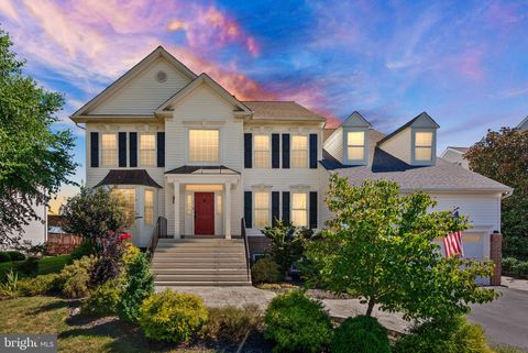 716 DUNCAN PLACE SE LEESBURG VA 20175