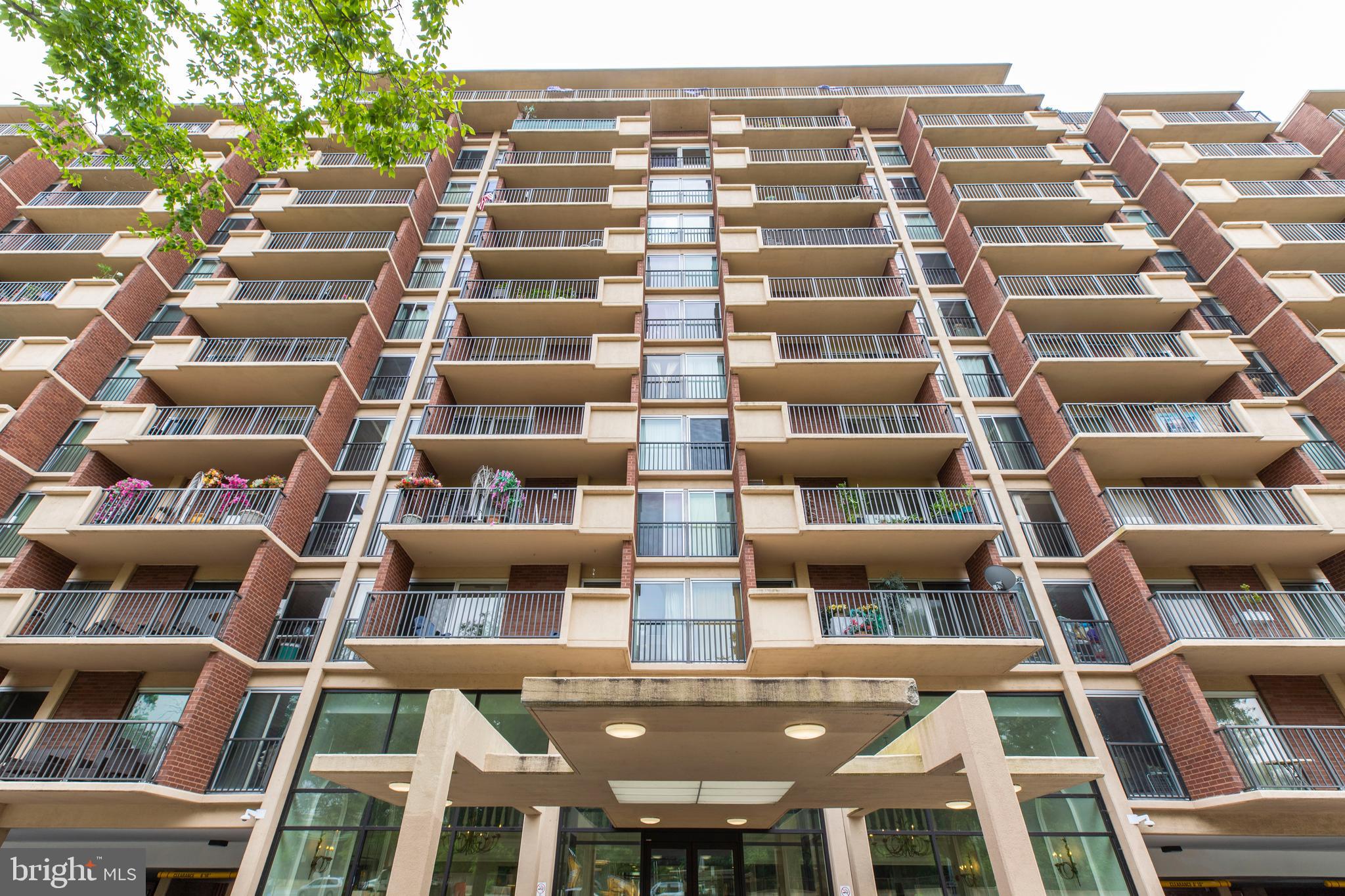 1300 ARMY NAVY DRIVE 814