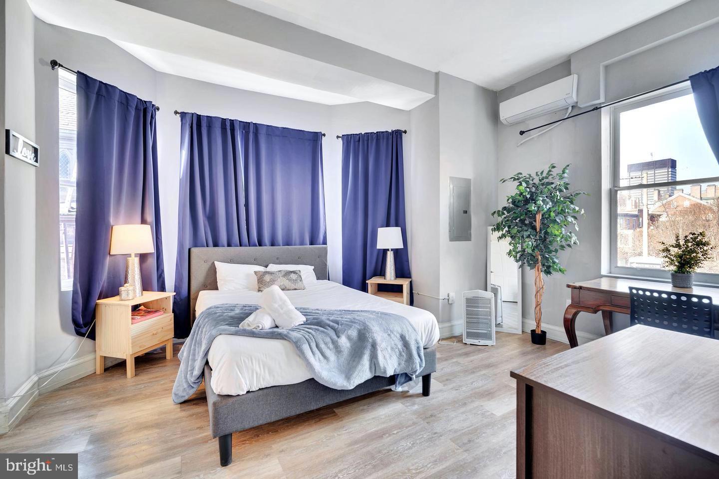 FITLER SQUARE - Residential Income