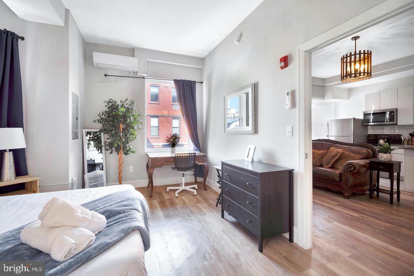 FITLER SQUARE - Residential Income