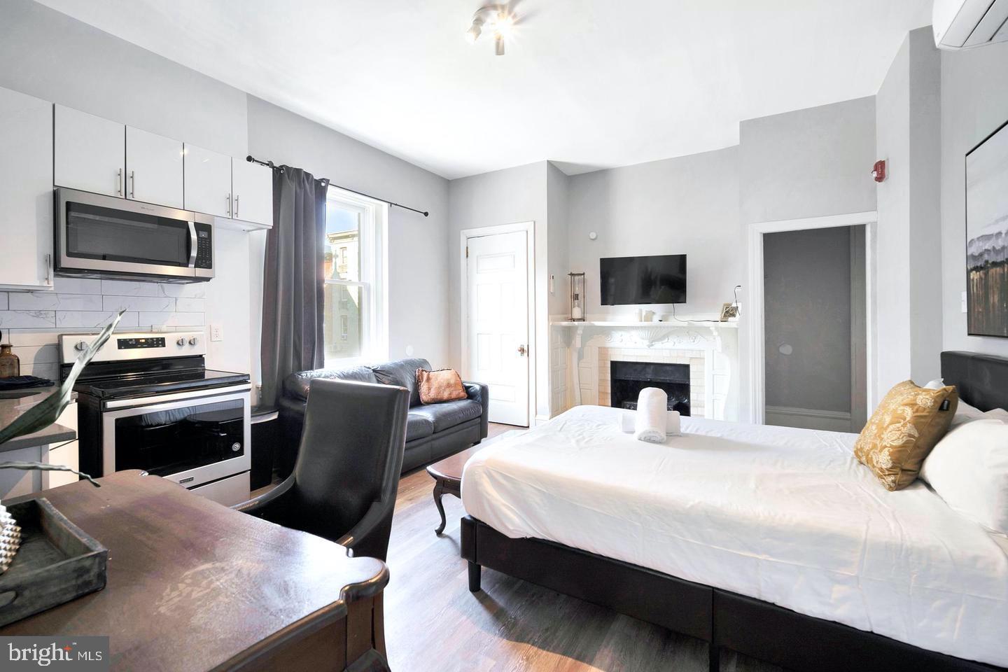 FITLER SQUARE - Residential Income