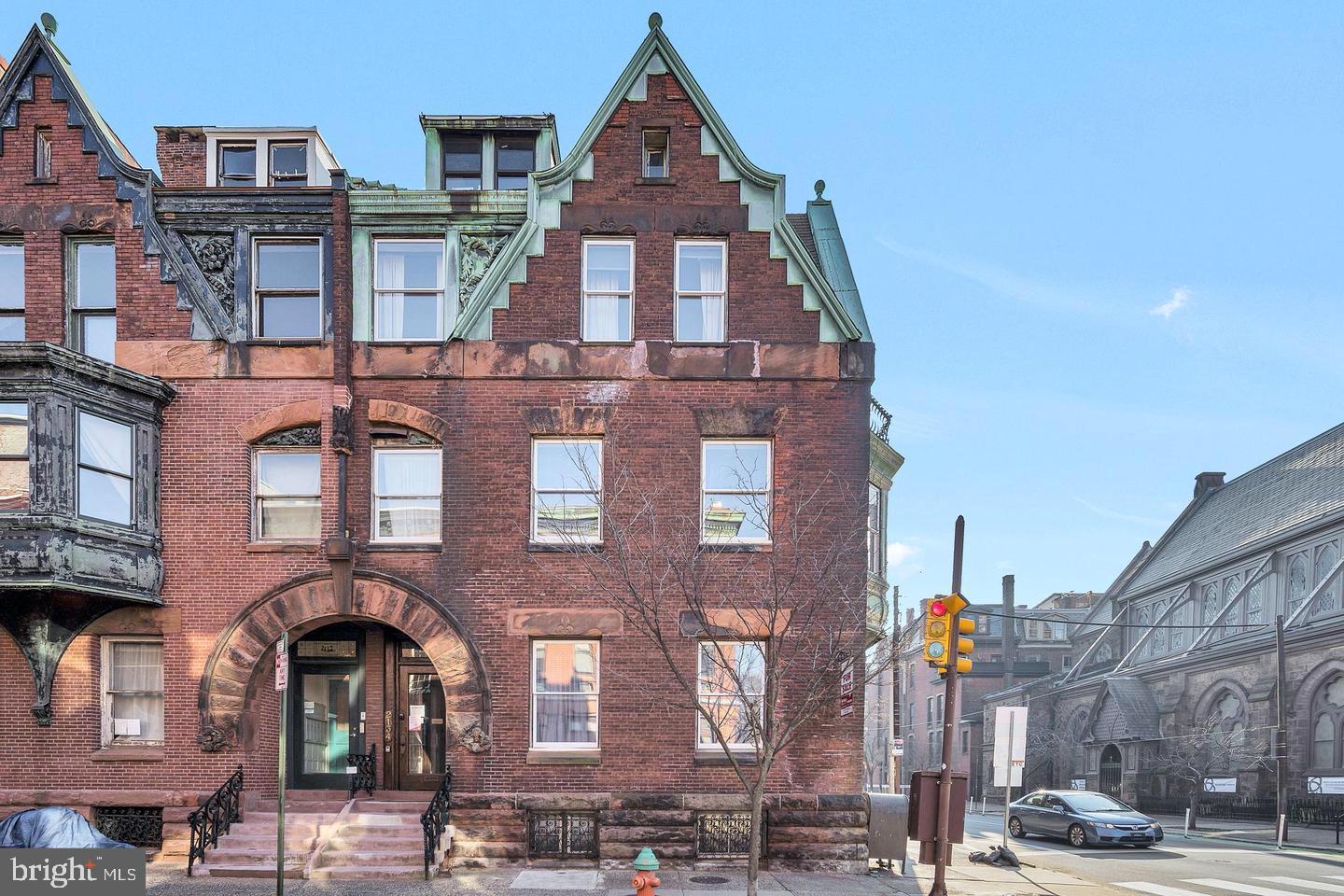 FITLER SQUARE - Residential Income