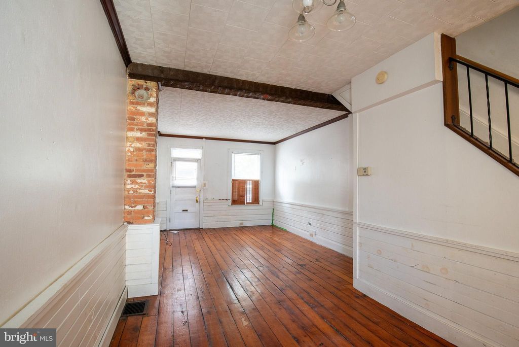 Photo of 331 E MARION ST, LANCASTER, PA 17602 (MLS # PALA2037870)