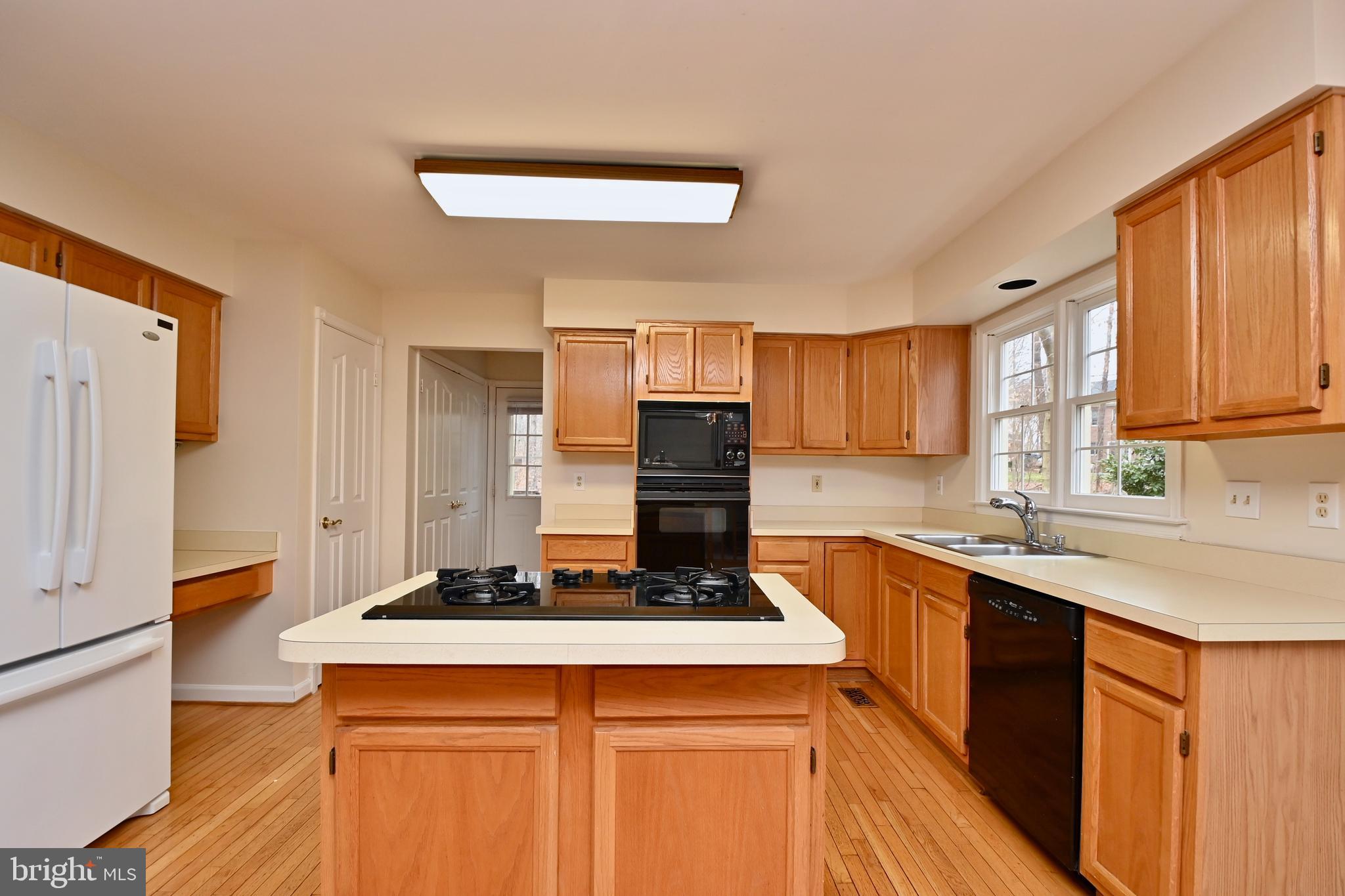 COLONY CREEK - Residential