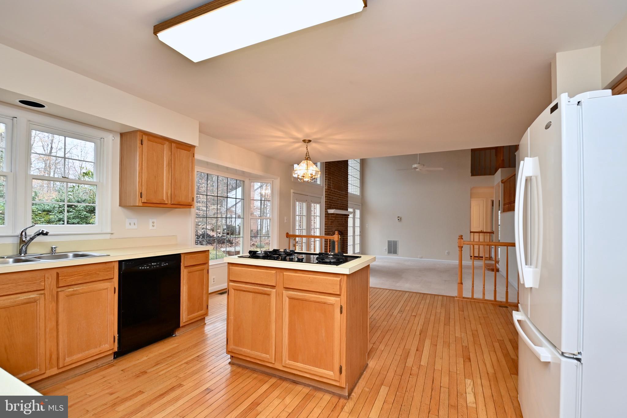 COLONY CREEK - Residential