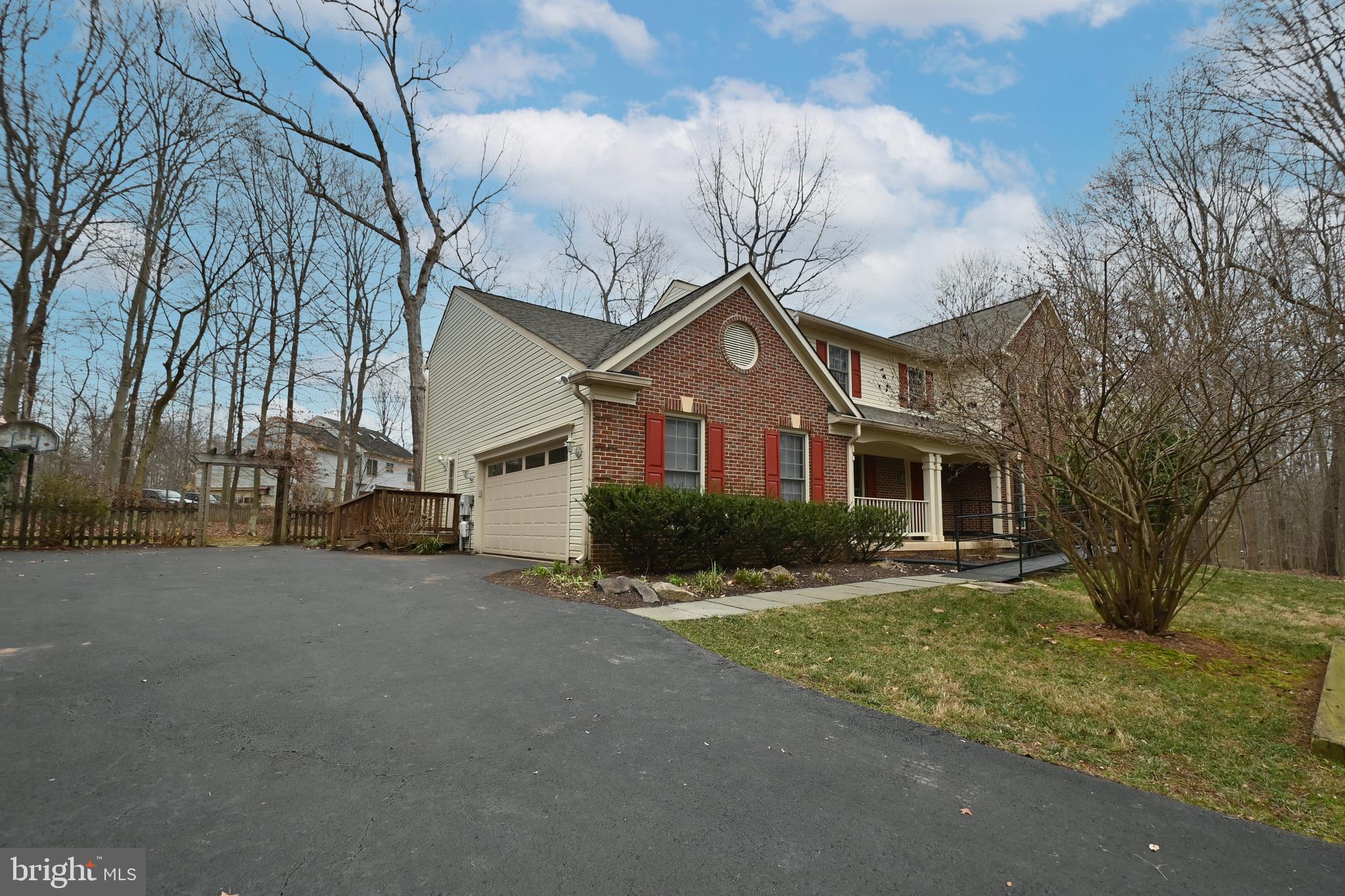 COLONY CREEK - Residential