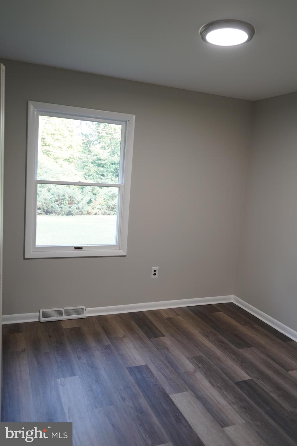 WHITE MARSH - Residential