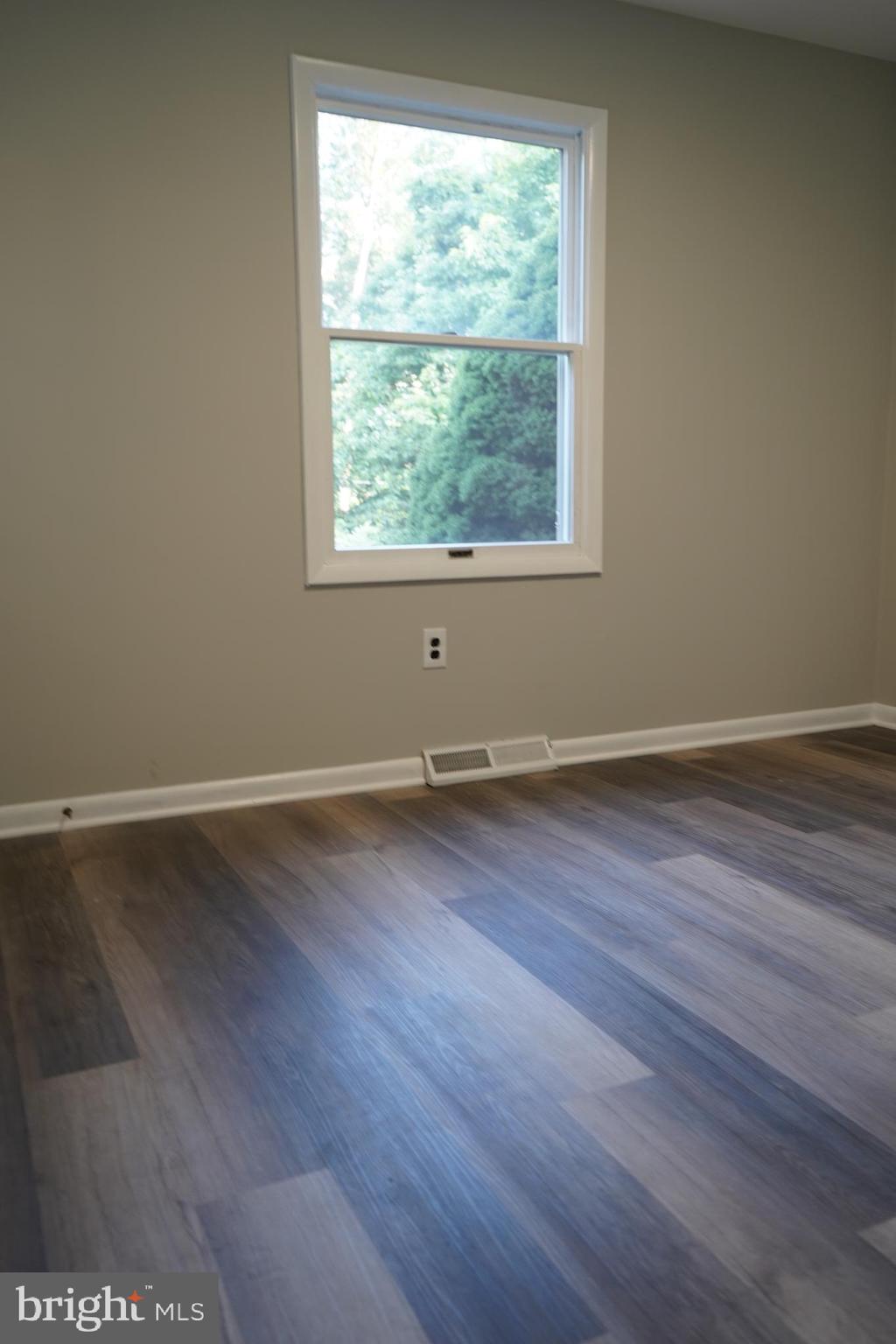 WHITE MARSH - Residential