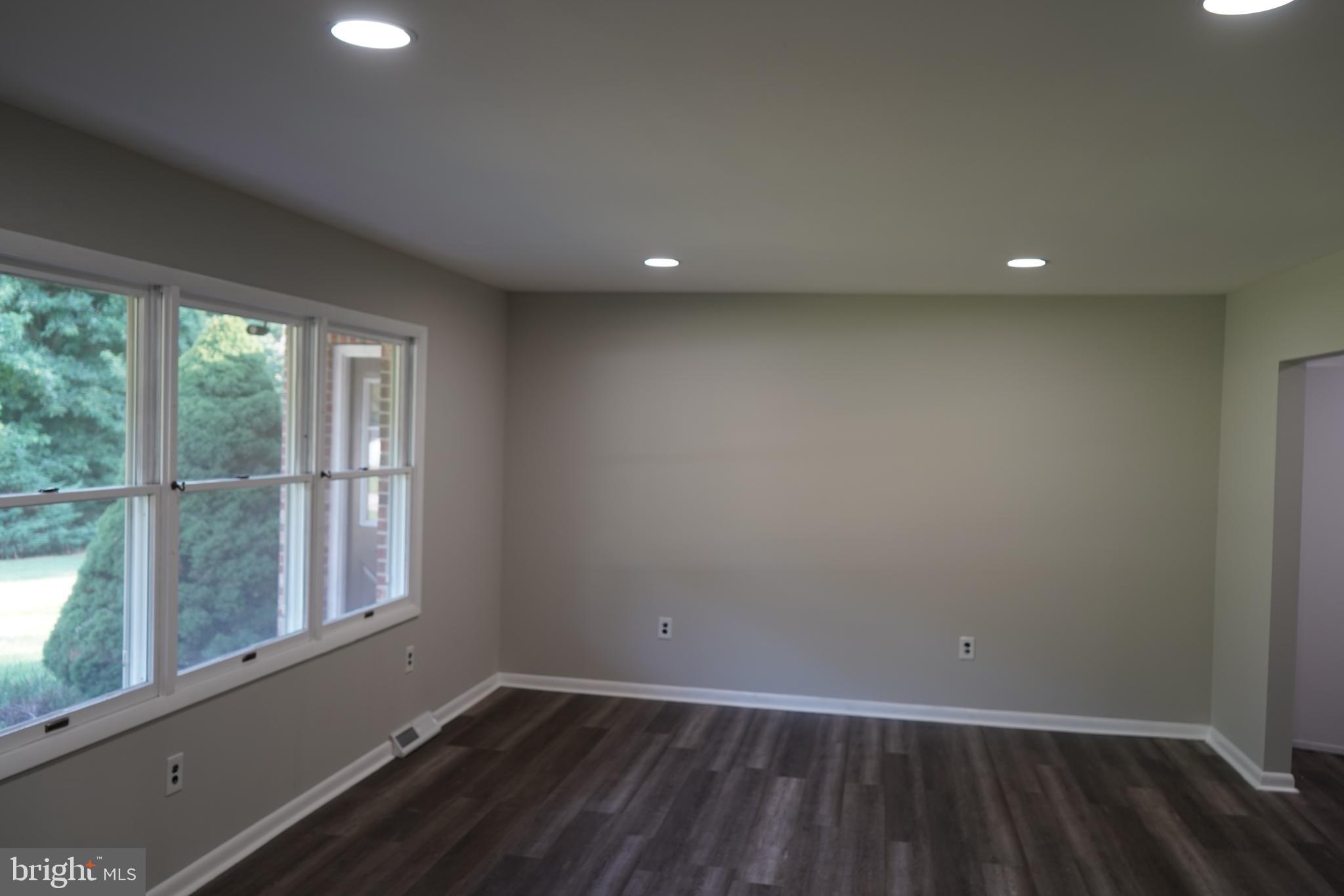 WHITE MARSH - Residential