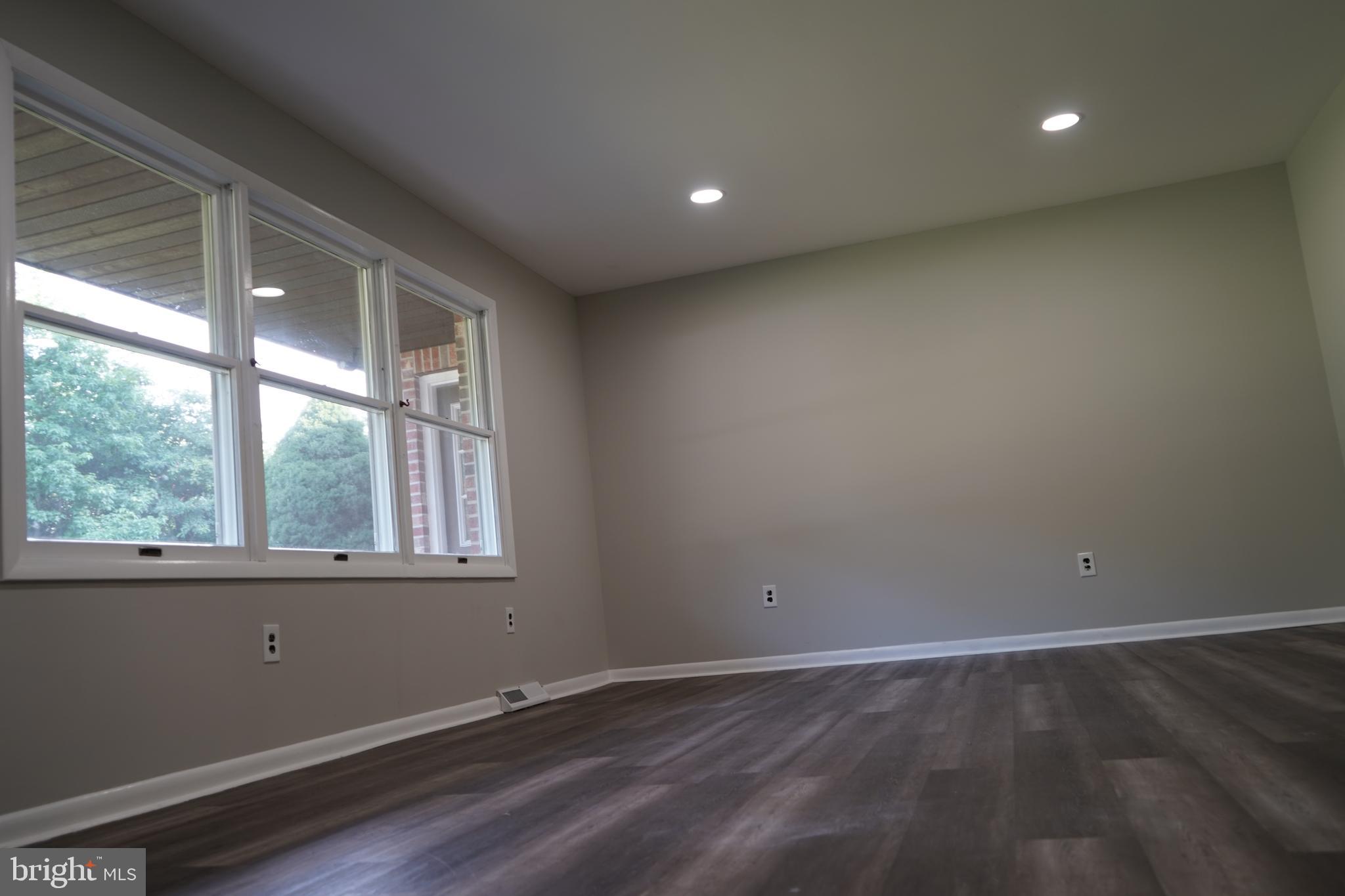 WHITE MARSH - Residential