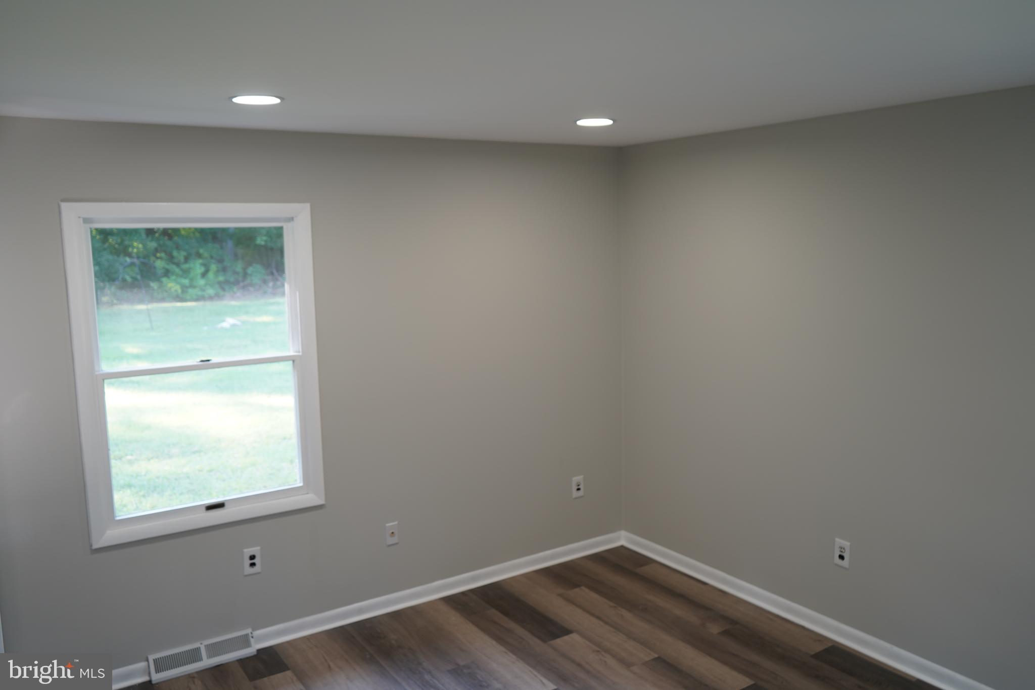 WHITE MARSH - Residential