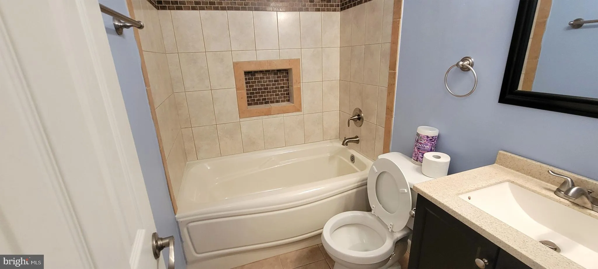 Northfield, New Jersey 08225, United States, 3 Bedrooms Bedrooms, ,2 BathroomsBathrooms,Residential,Active,194542