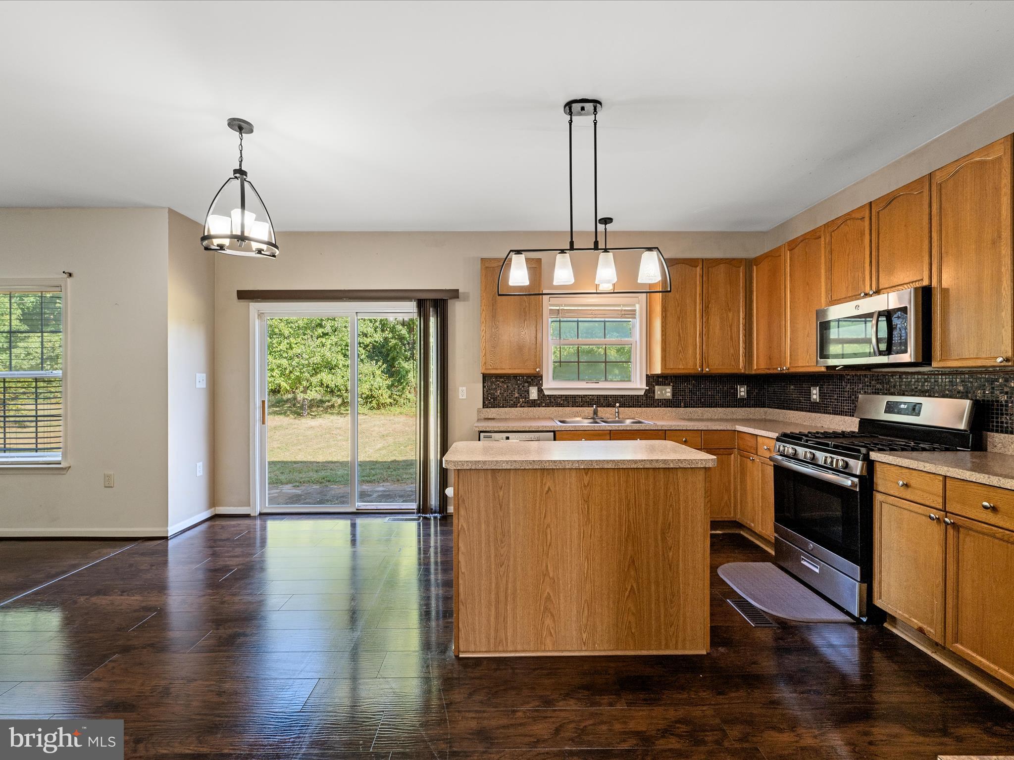 MCCAULEY CROSSING - Residential