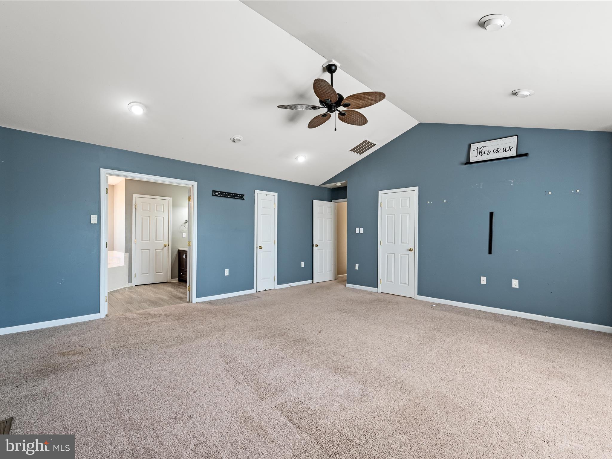 MCCAULEY CROSSING - Residential