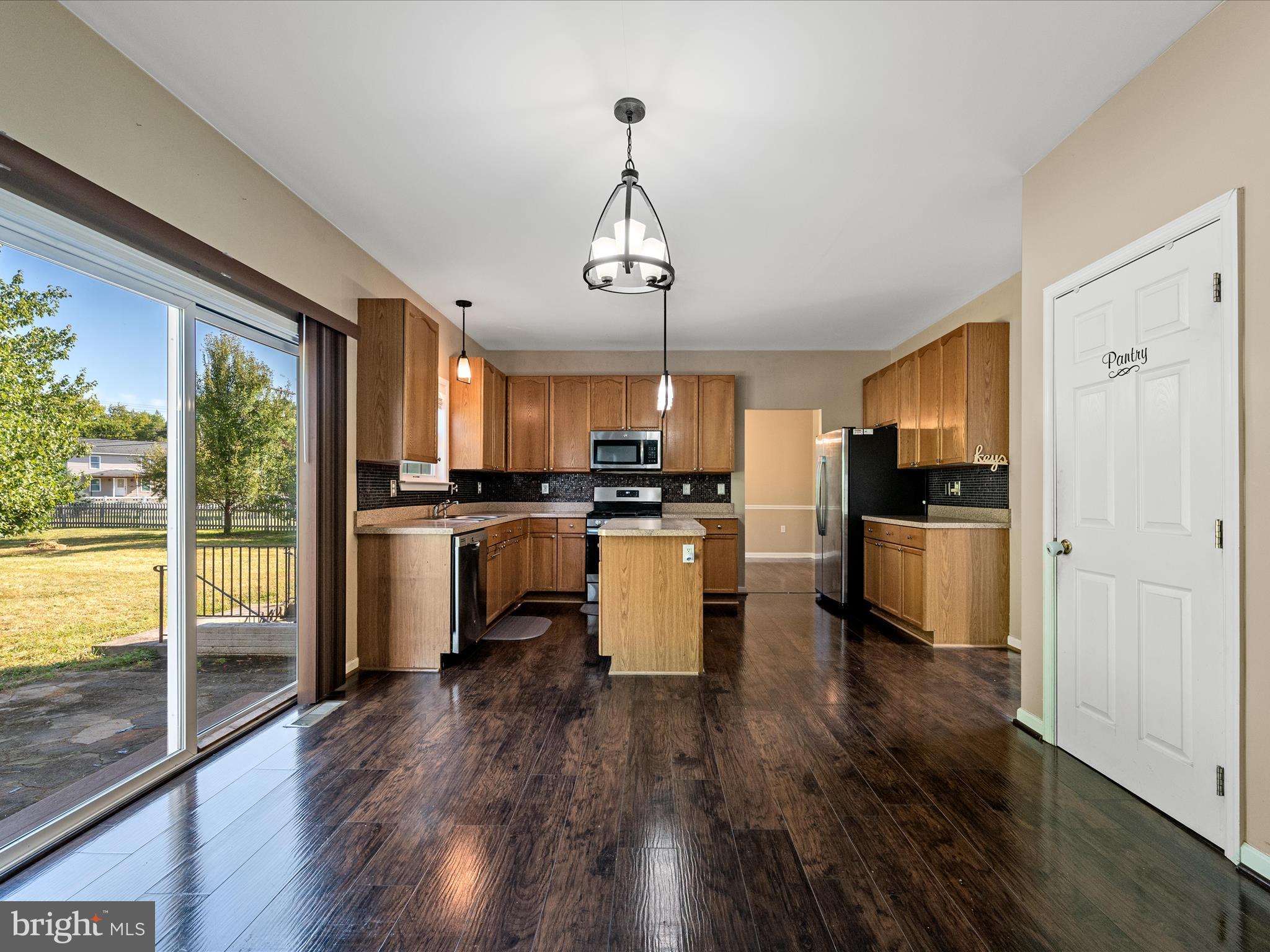 MCCAULEY CROSSING - Residential