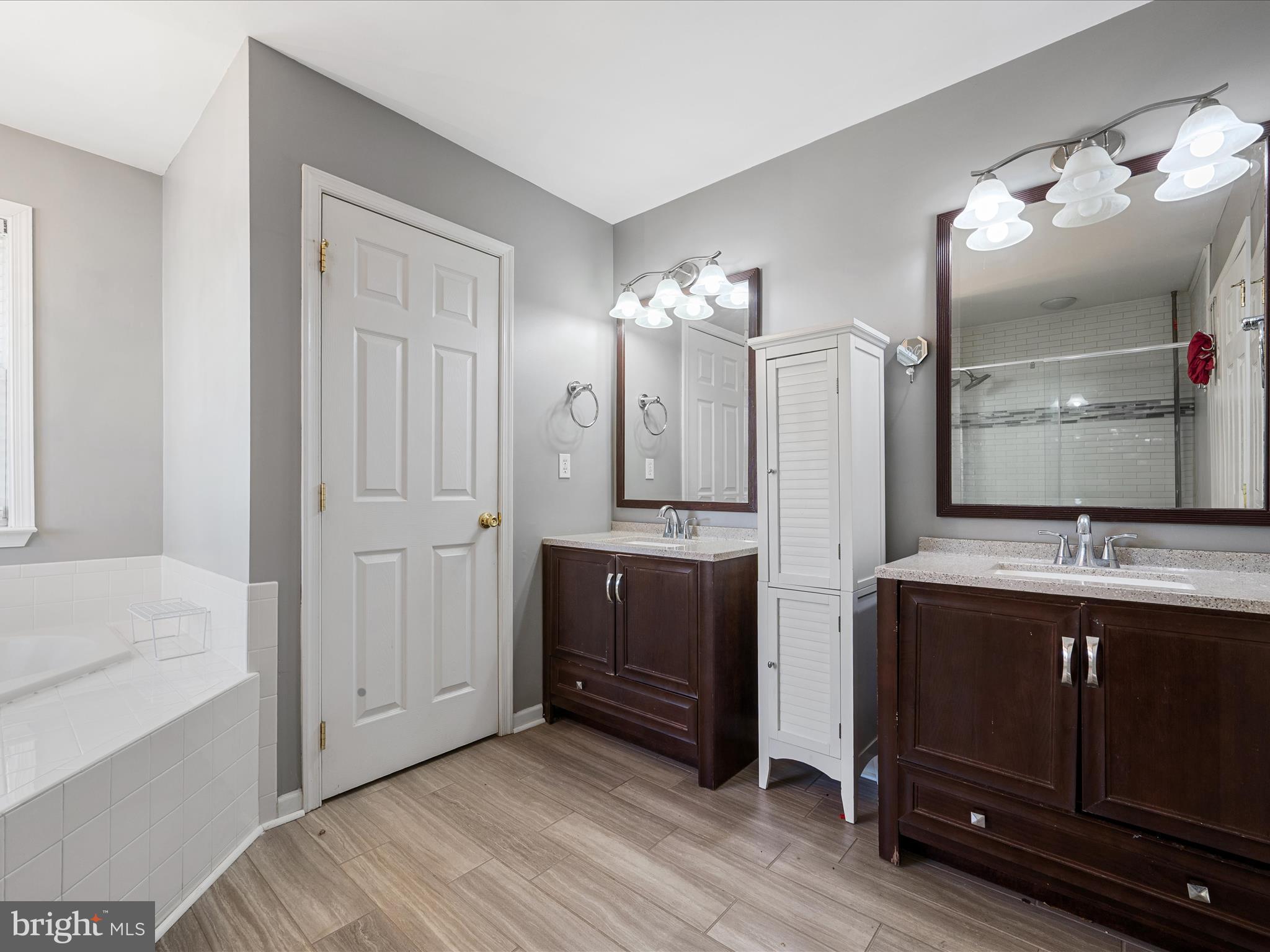 MCCAULEY CROSSING - Residential