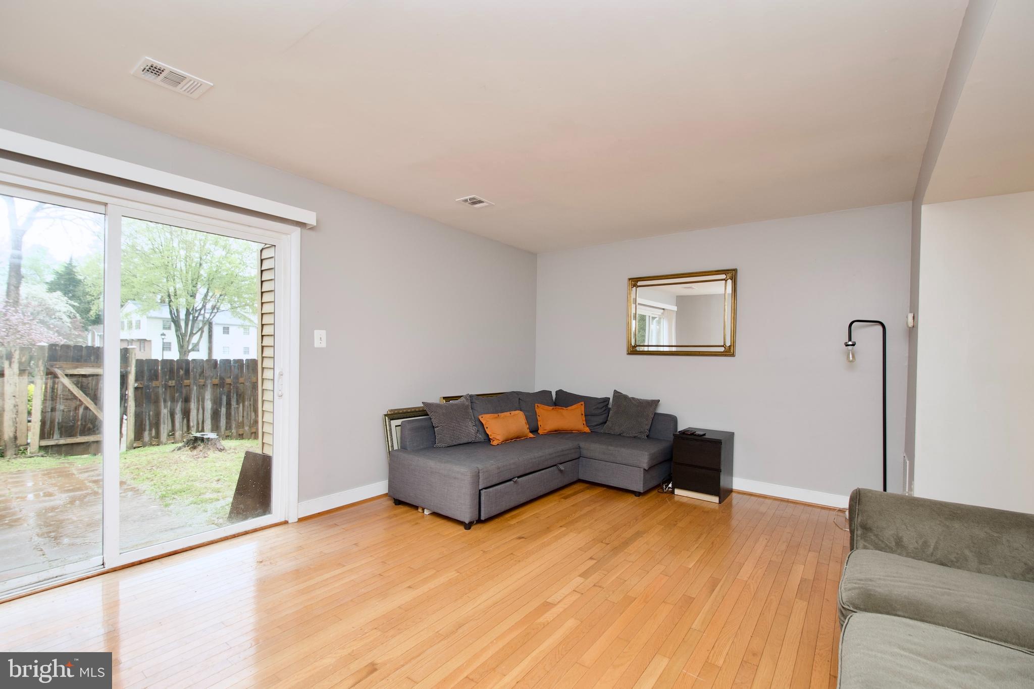 DALE CITY - Residential