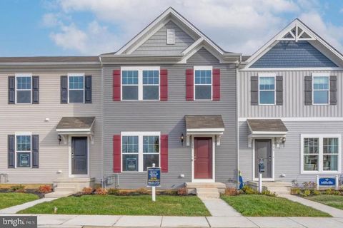 Photo of 27 Whitaker Court, MILLVILLE, NJ 08332 (MLS # NJCB2028504)