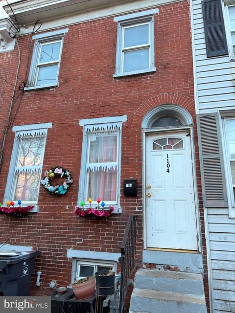 Townhouse For Sale - 1104 W 2nd Street<br/> WILMINGTON, DE 19805