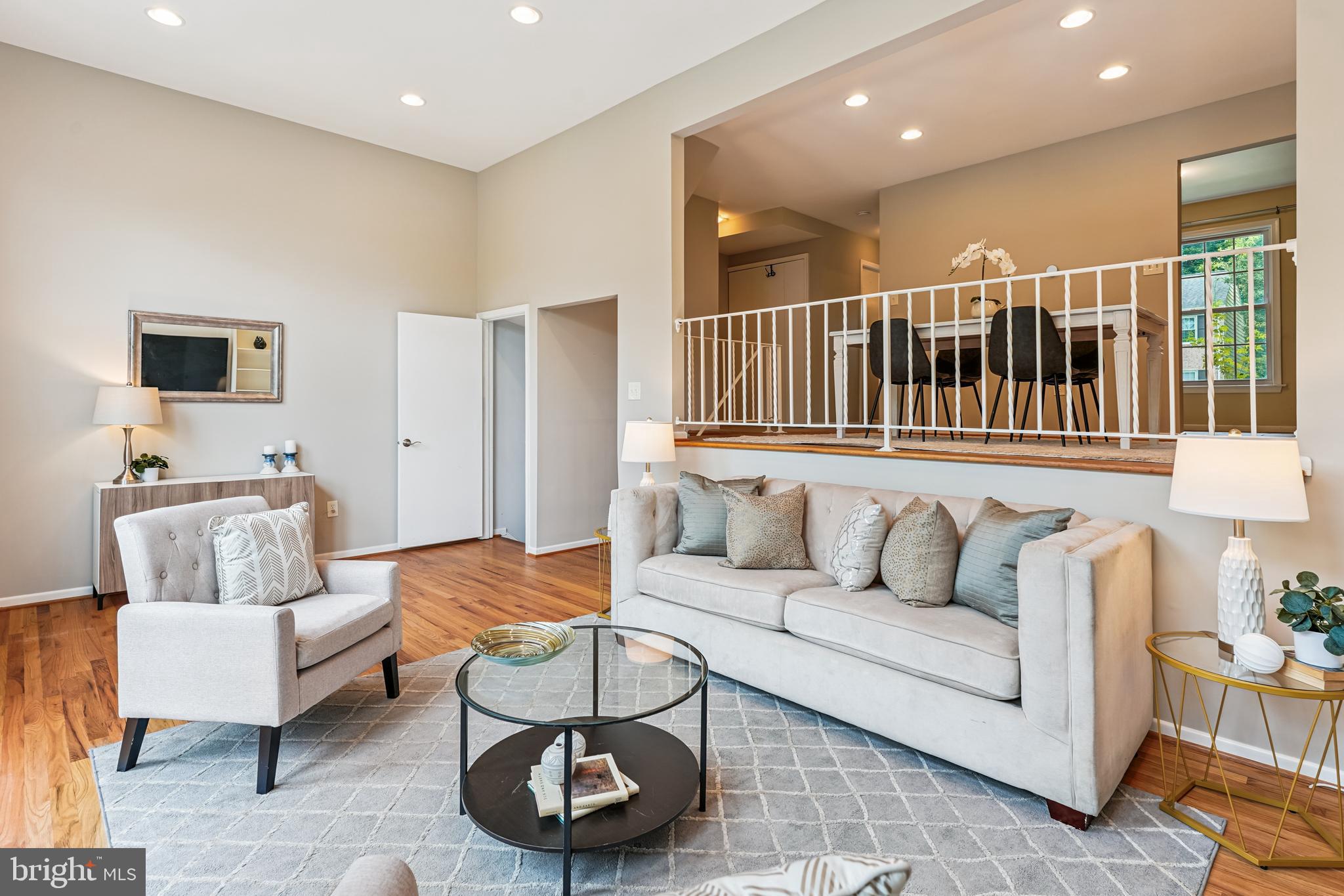 ROCKSHIRE TOWNHOMES - Residential