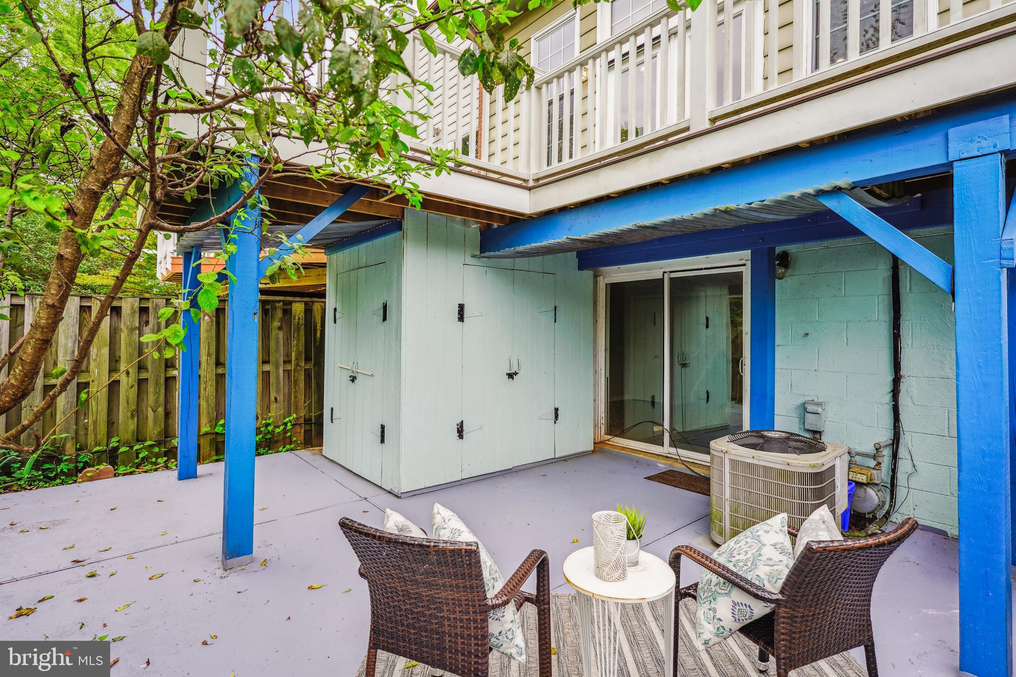 ROCKSHIRE TOWNHOMES - Residential