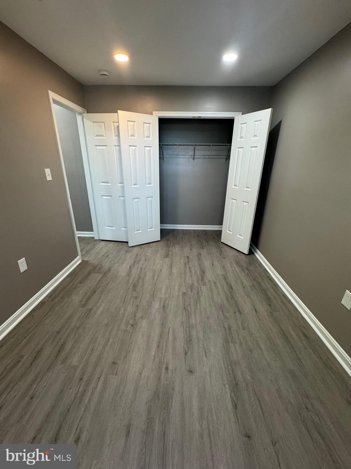 GLENARDEN TOWNS - Residential Lease