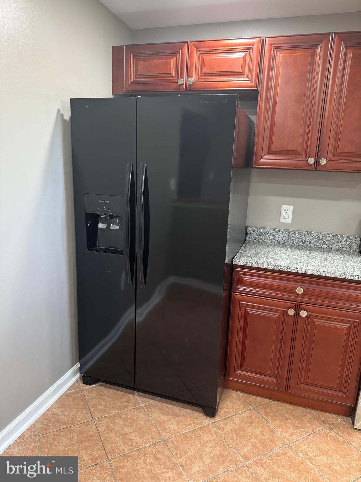 GLENARDEN TOWNS - Residential Lease