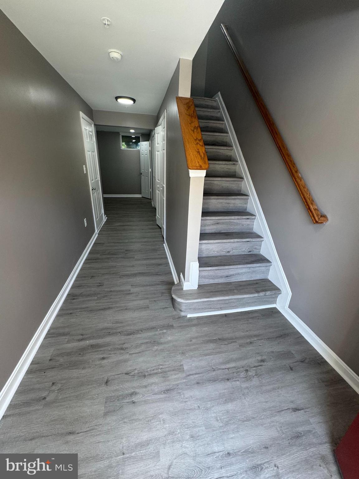 GLENARDEN TOWNS - Residential Lease