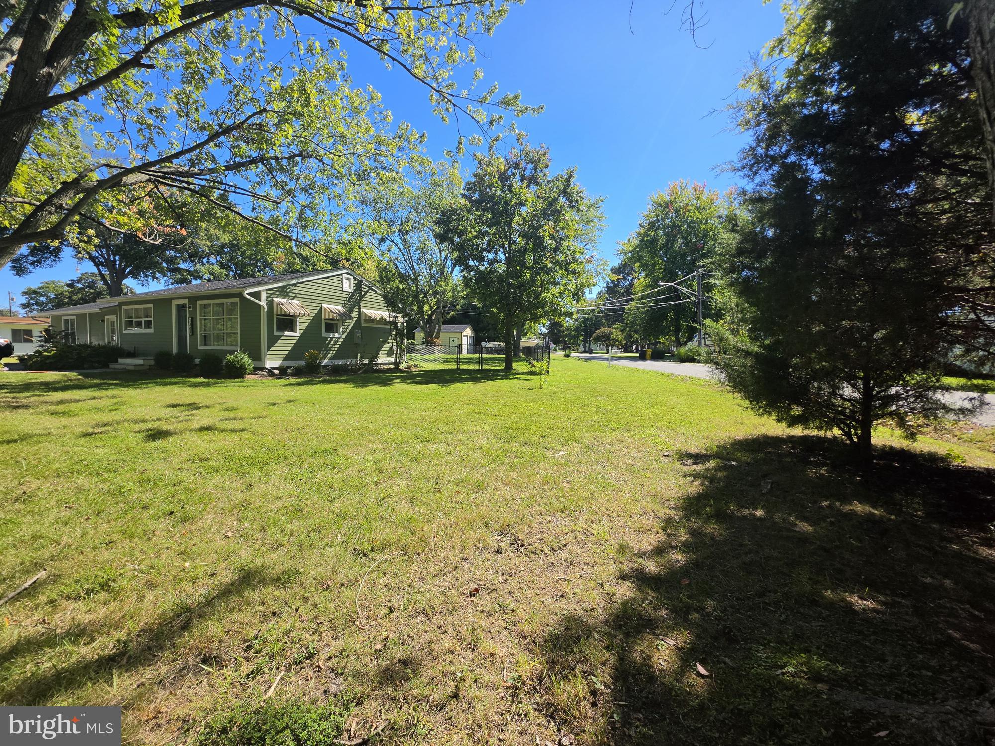 1267 COVE DRIVE