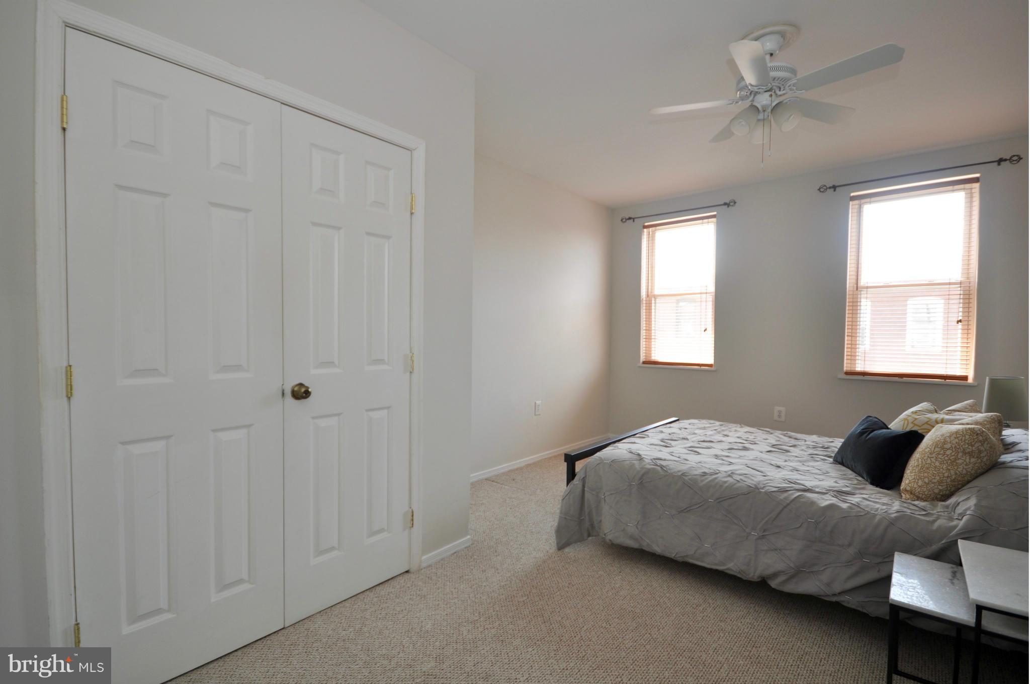 HIGHLANDTOWN - Residential