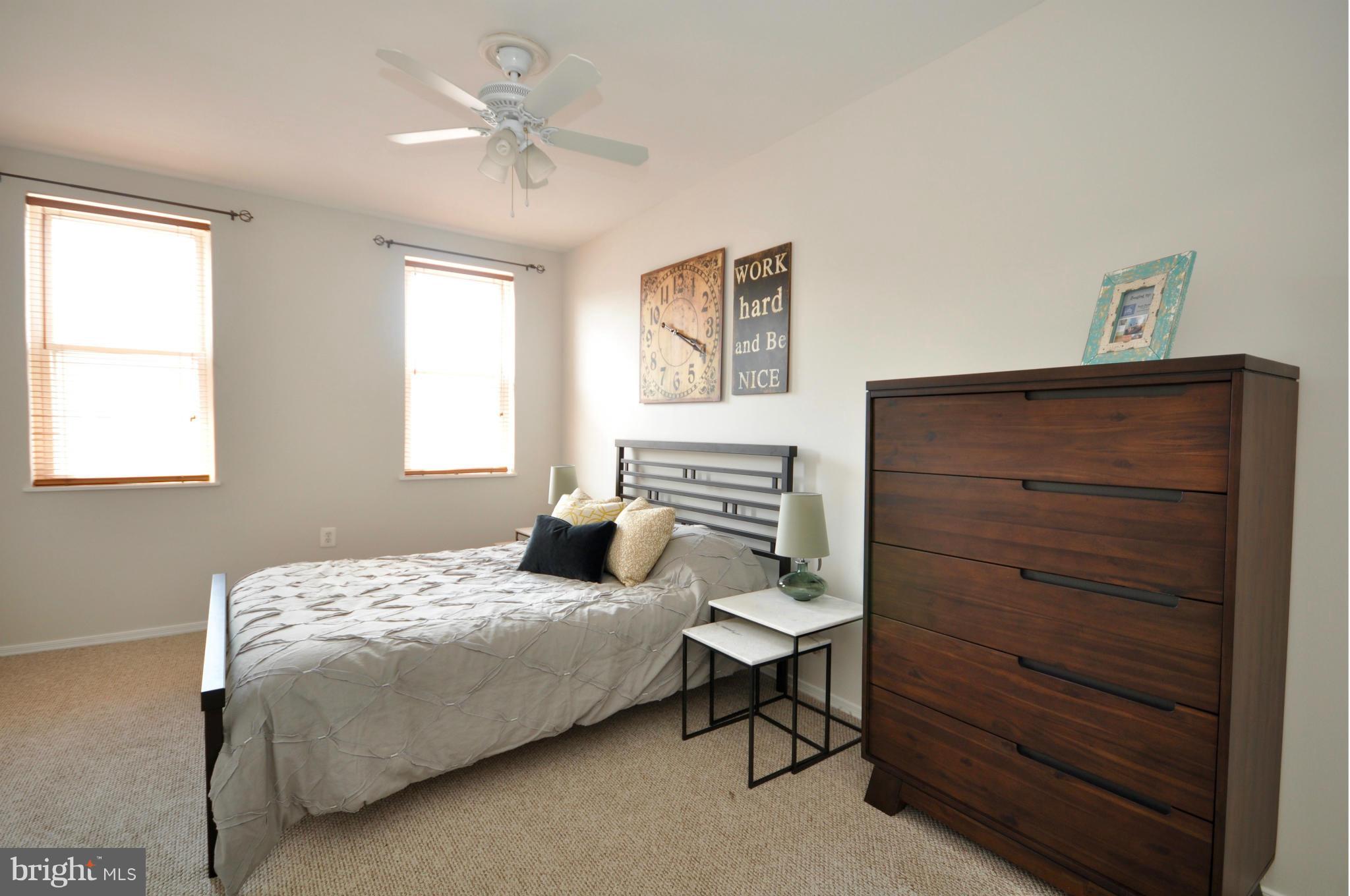 HIGHLANDTOWN - Residential