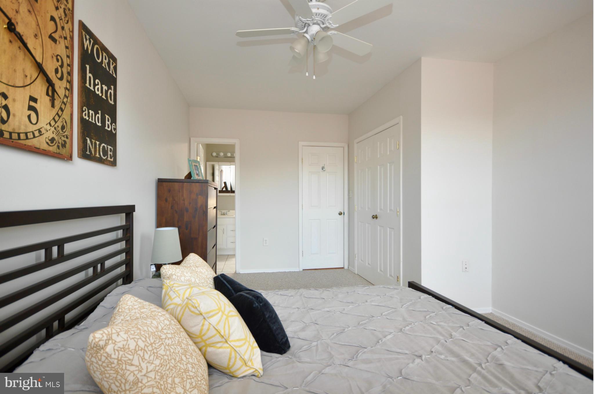 HIGHLANDTOWN - Residential